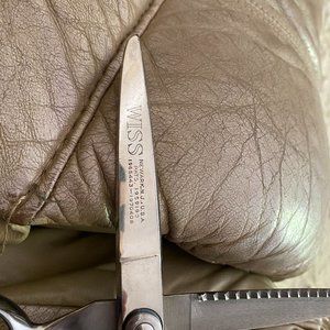 Vintage WISS Pinking Shears Scissors